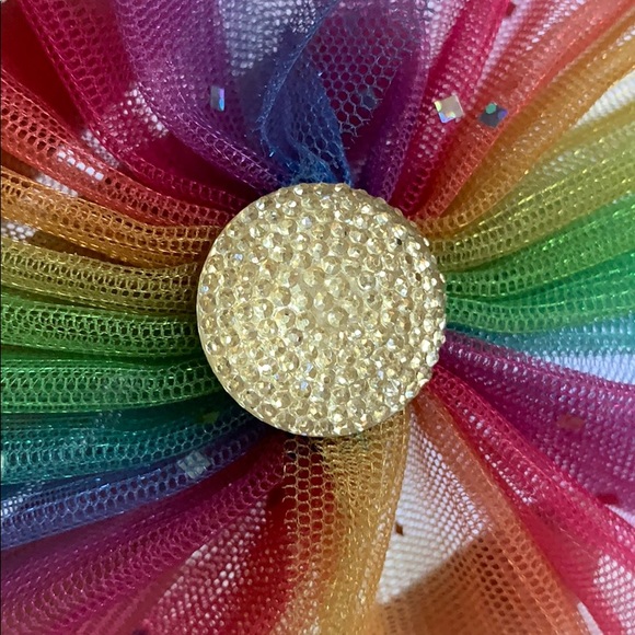 Rainbow 🌈 colors girl’s round hair clip used - Picture 12 of 16
